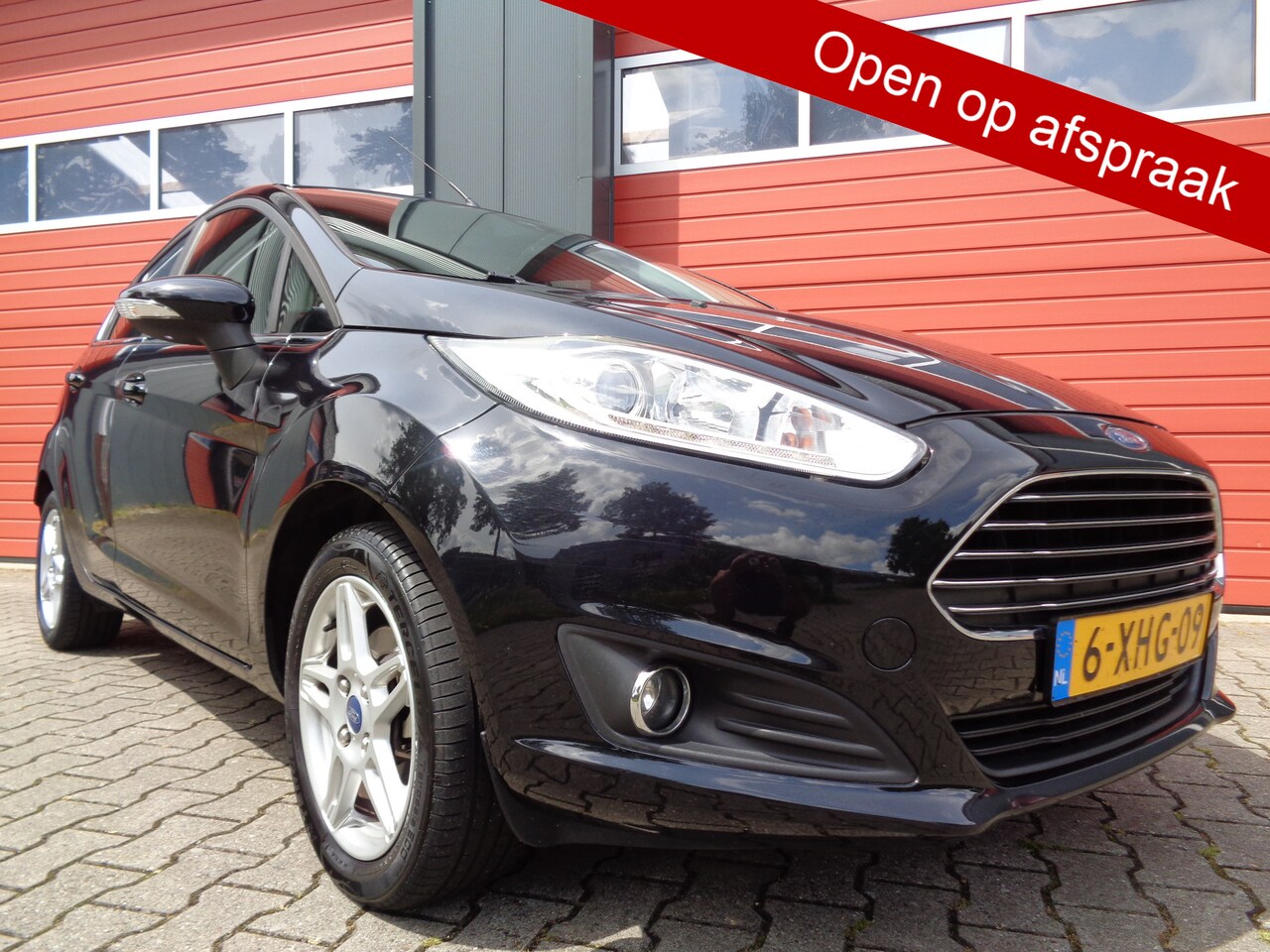 Ford Fiesta - 1.0 EcoBoost Titanium 101PK Clima Cruise LMV Trekhaak NL-Auto - AutoWereld.nl