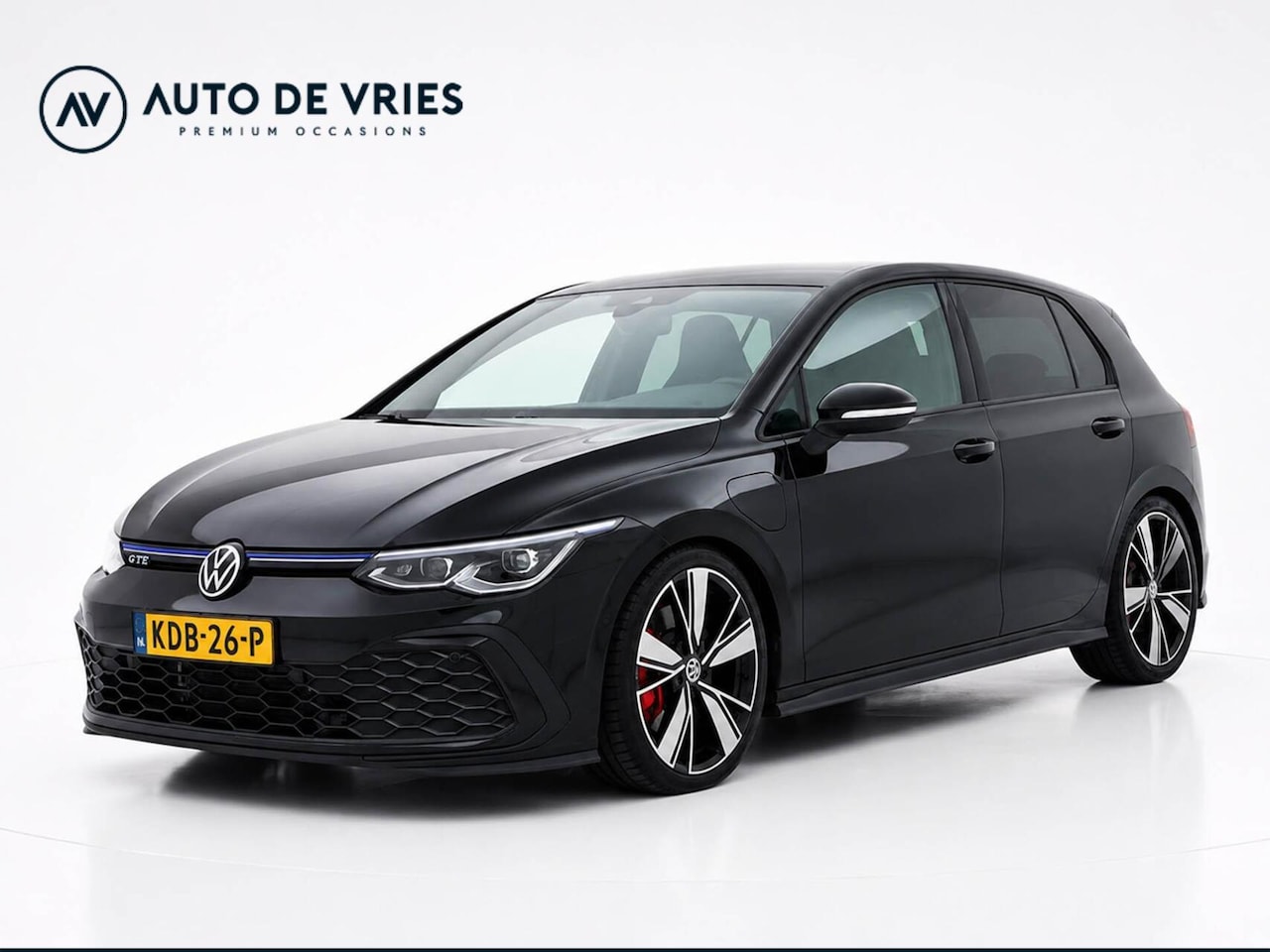 Volkswagen Golf - GTE 1.4 eHybrid 245pk | Navigatie | IQ LED | Eibach pro kit | Trekhaak - AutoWereld.nl