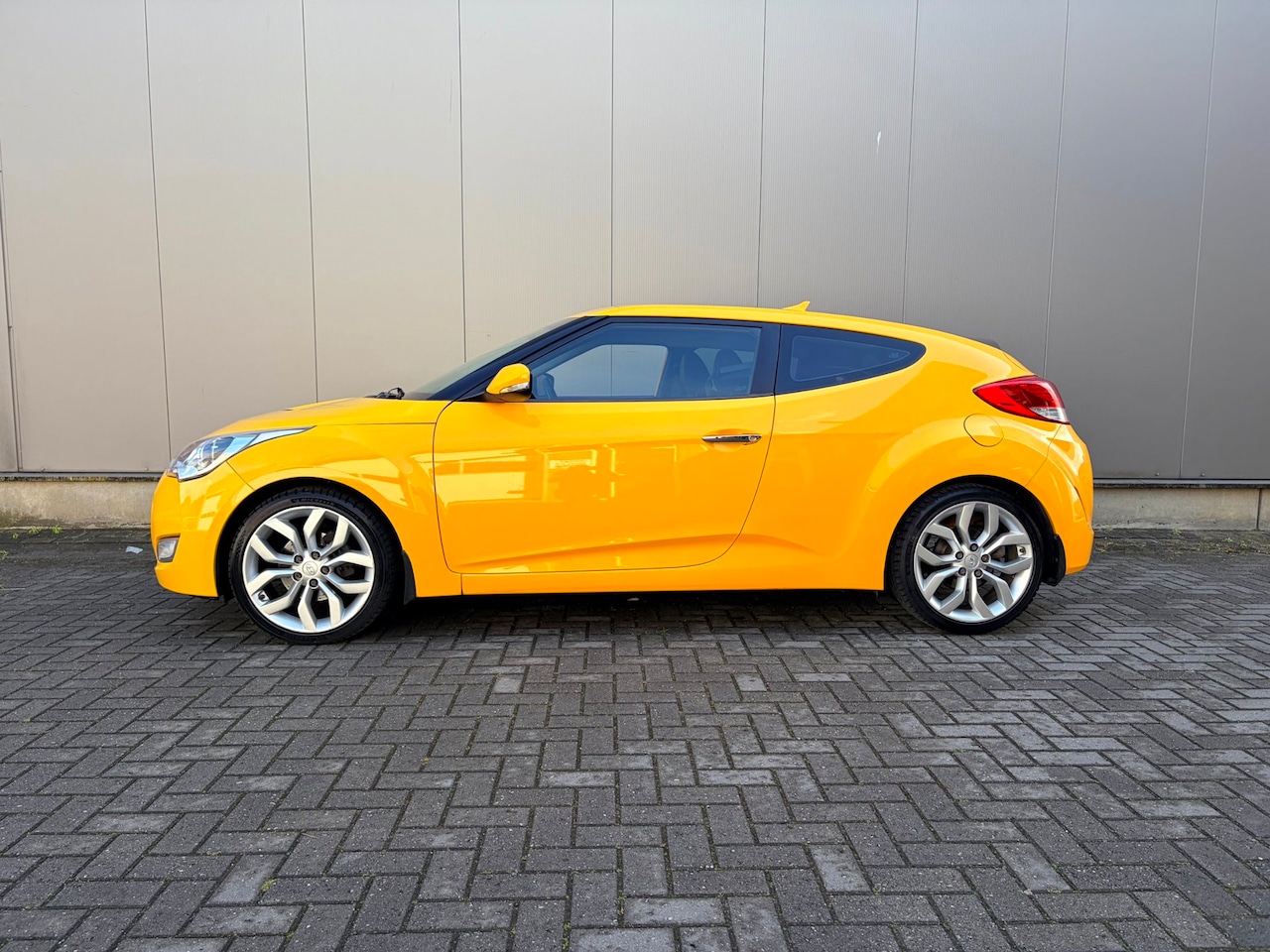 Hyundai Veloster - 1.6 GDI i-Catcher 1.6 GDI i-Catcher - AutoWereld.nl