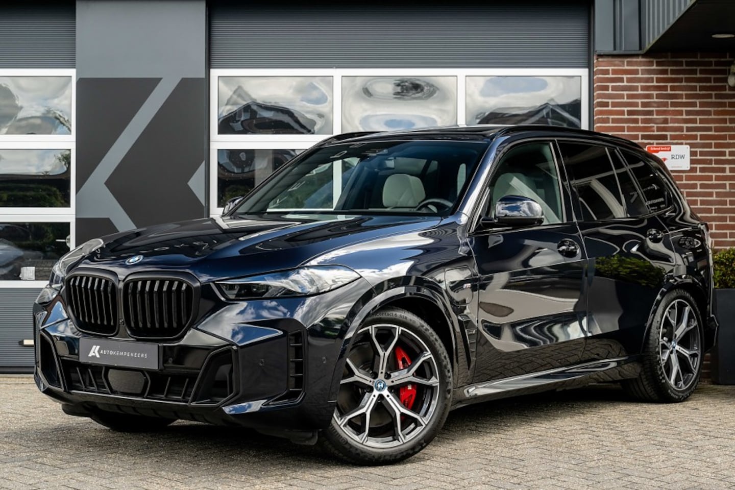 BMW X5 - xDrive50e M Sport Pro | Panorama | Comfort Seats | Driving Assistant Prof. | 360 Camera | - AutoWereld.nl