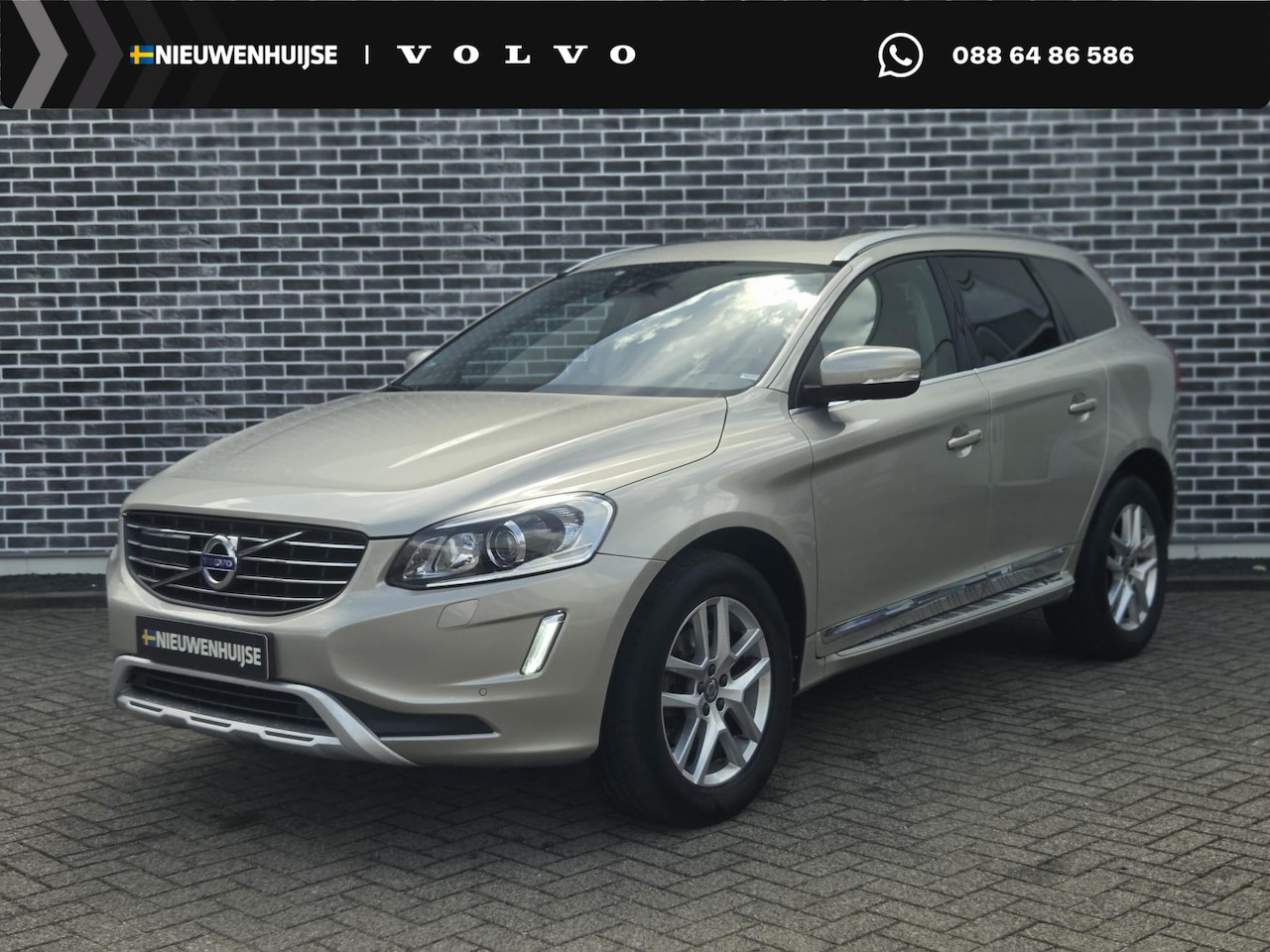 Volvo XC60 - 2.0 T5 FWD Polar+ | Panoramadak | Two-Tone Lederen Bekleding | Xenon | Lichtmetalen Velgen - AutoWereld.nl