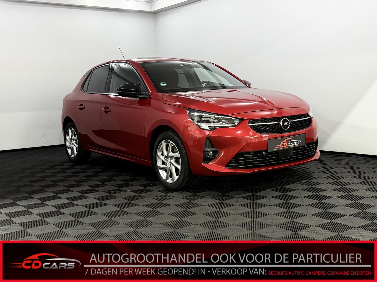 Opel Corsa - 1.2 GS Line Half leder, Navi, Airco, Cruise control, Apple carplay, Lichtmetalen velgen, R - AutoWereld.nl