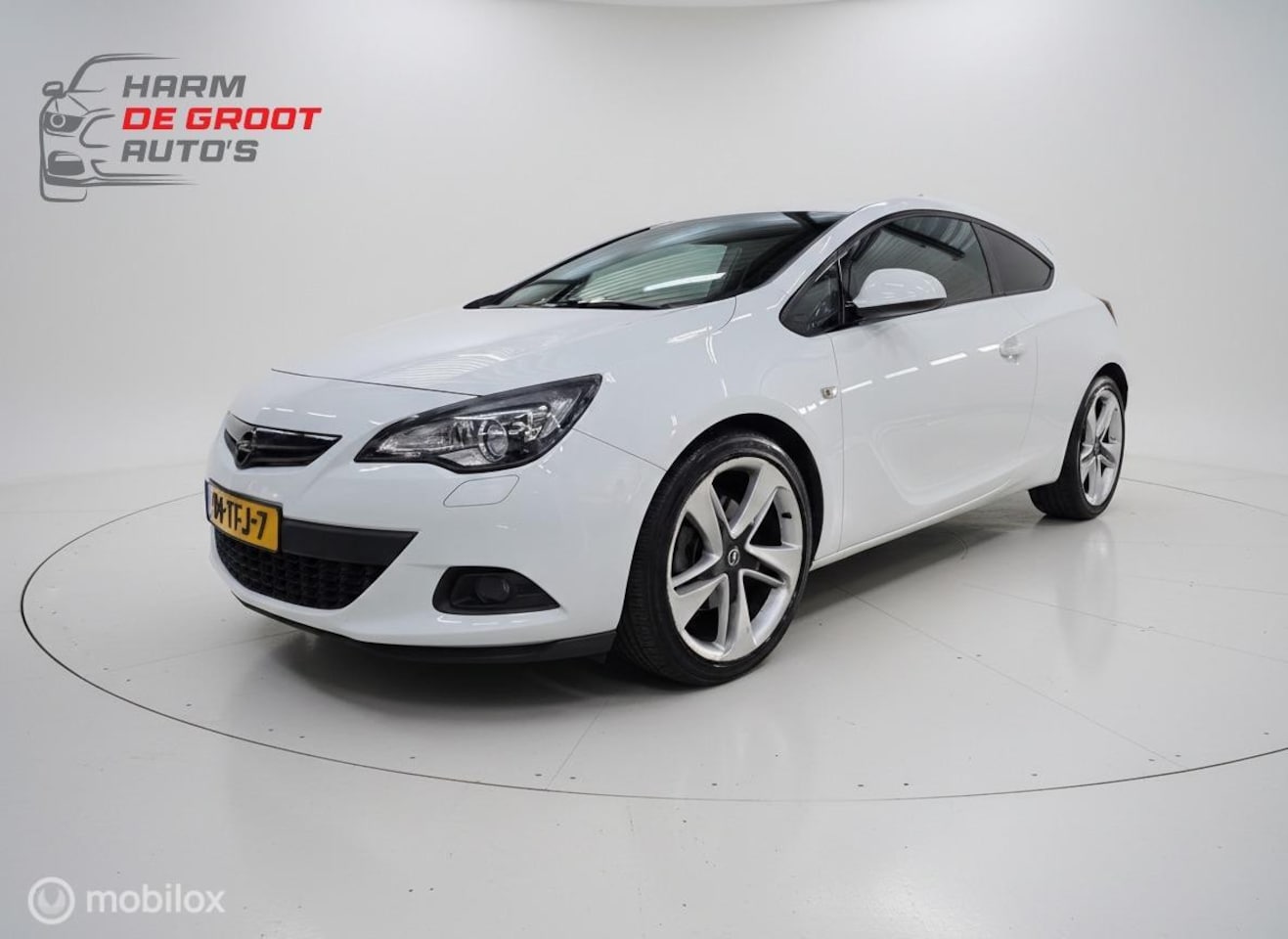 Opel Astra GTC - 1.4 Turbo Sport/Cruise/Xenon/Clima/Rijklaar! - AutoWereld.nl