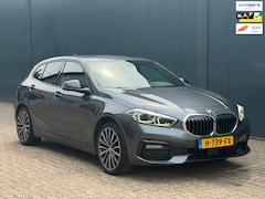 BMW 1-serie - 118i AUT | NAP | 100% Dealer Onderhouden | Topstaat