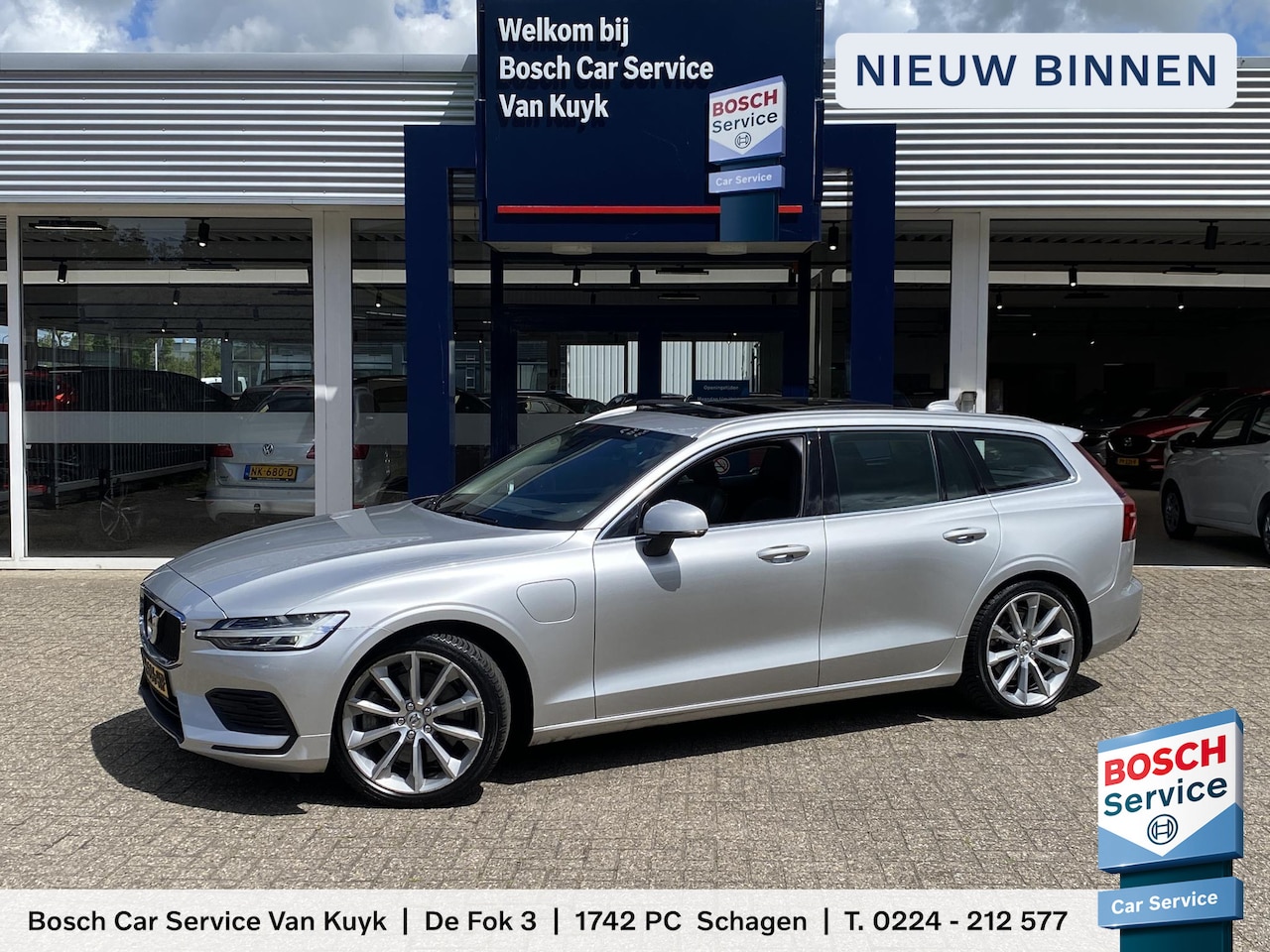Volvo V60 - 2.0 T6 Twin Engine AWD Momentum Pro / Luxury Line / NL-auto / 1e eigenaar / Volledig deale - AutoWereld.nl
