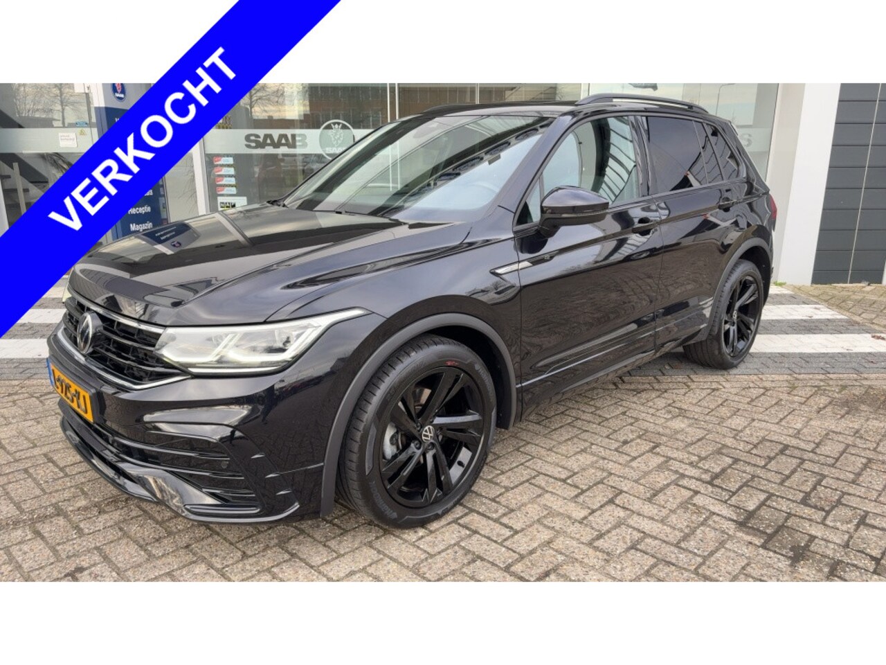 Volkswagen Tiguan - 1.5 TSI R-Line Black-Line Pano IQ-light - AutoWereld.nl