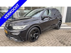 Volkswagen Tiguan - 1.5 TSI R-Line Black-Line Pano IQ-light