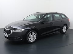 Skoda Octavia Combi - 1.0 e-TSI Ambition | 110 PK | Automaat | Trekhaak wegklapbaar | Cruise Control | Climate c