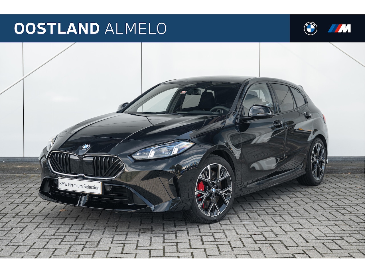BMW 1-serie - 120 M Sport Automaat / Sportstoelen / Comfort Access / Iconic Glow / Head-Up / Harman-Kard - AutoWereld.nl