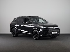 Volkswagen Tiguan - R-Line Edition 1.5 eHybrid 150 kW / 204 PK SUV 6 v Head-Up Display | Panoramadak | Stoelve