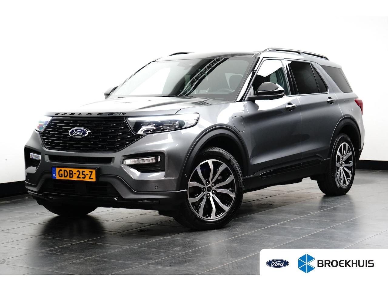 Ford Explorer - 3.0 V6 EcoBoost PHEV ST-Line 457pk | Afn. trekhaak | Panoramadak | Full LED | Standkachel - AutoWereld.nl