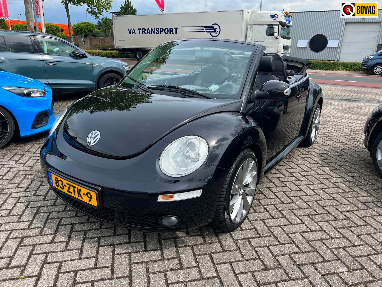 Volkswagen New Beetle Cabriolet - 2.0 Highline 2.0 Highline - AutoWereld.nl