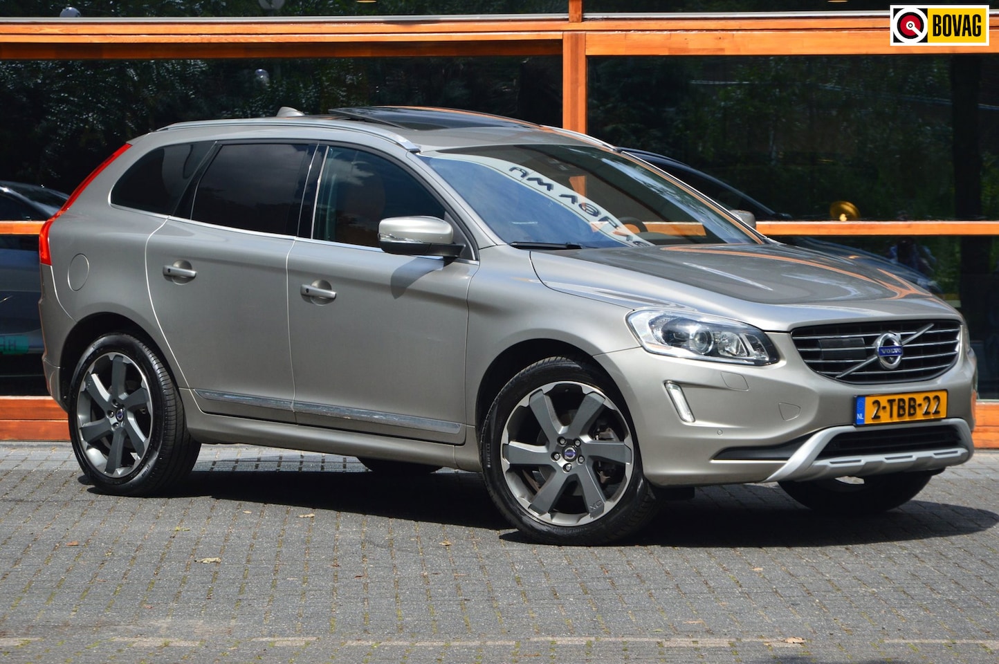 Volvo XC60 - 3.0 T6 AWD Summum Polestar | Uniek! | Adaptive Cruise | Panoramadak | Stoel + Stuur Verwar - AutoWereld.nl