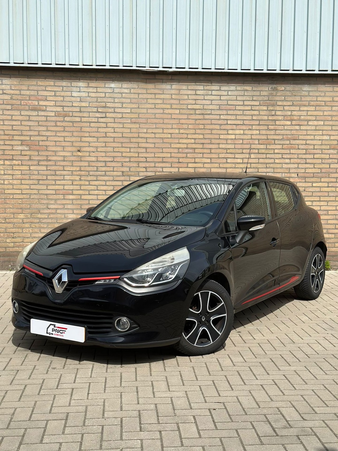 Renault Clio - 0.9 TCe Expression AIRCO - CRUISE - NWE KETTING - AutoWereld.nl