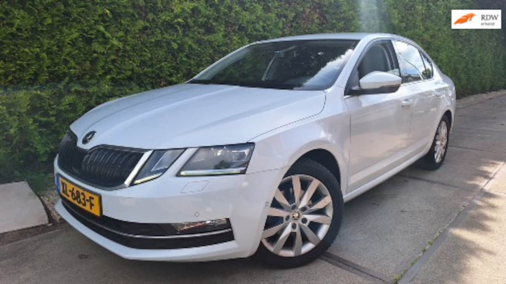 Skoda Octavia - 1.5 TSI Greentech Style Business 1.5 TSI Greentech Style Business - AutoWereld.nl