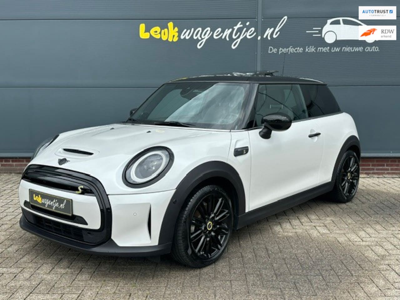 MINI Electric - MINI Electric 33 kWh *pano *head-up *97% SOH - AutoWereld.nl