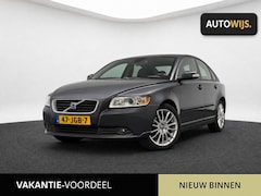Volvo S40 - 2.4 Edition II|AUT|LEDER|TREKHAAK|D-RIEM VV|APK 6-2027