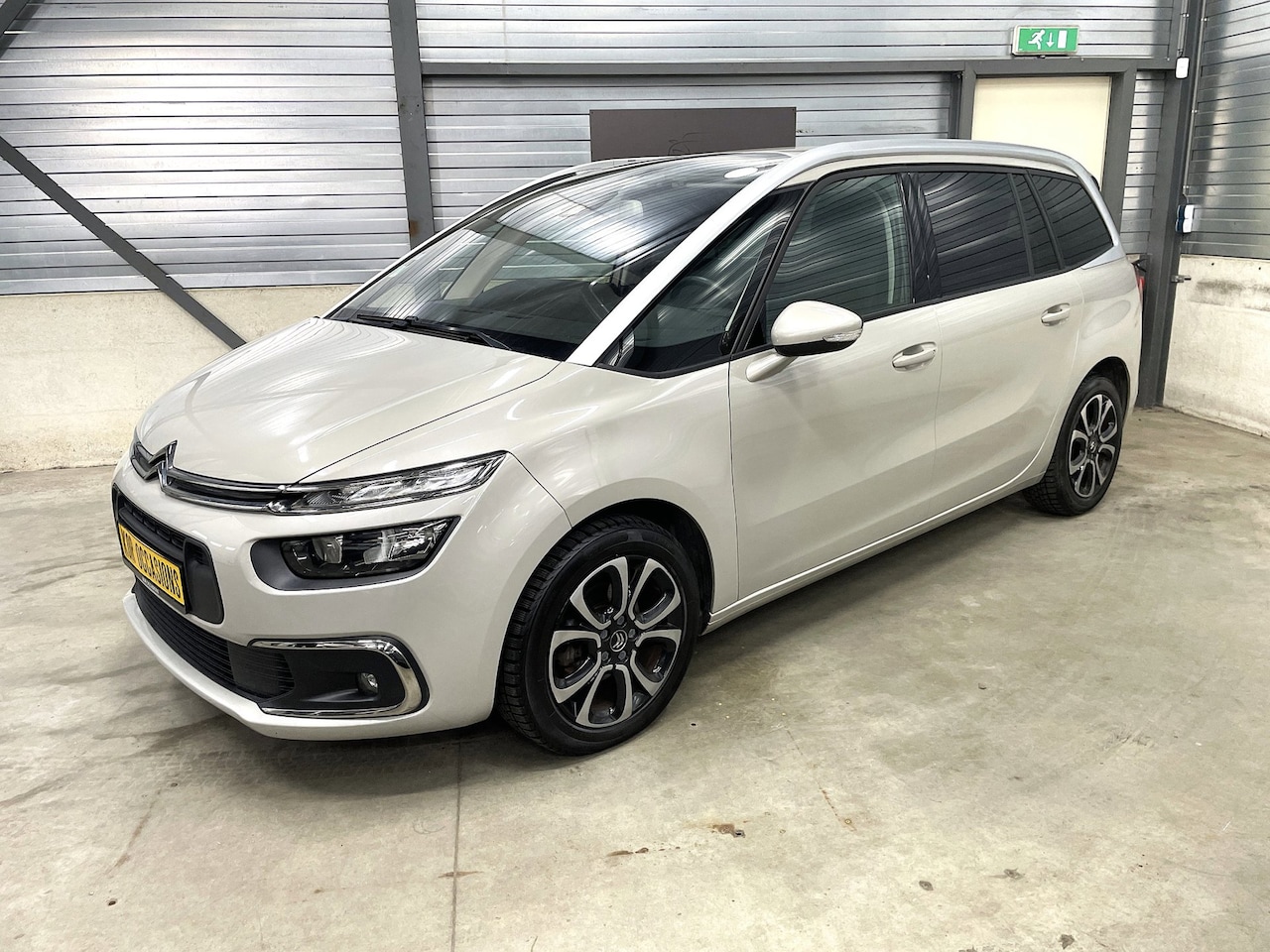 Citroën Grand C4 SpaceTourer - 1.2 PureTech Business+ 7 persoons - AutoWereld.nl