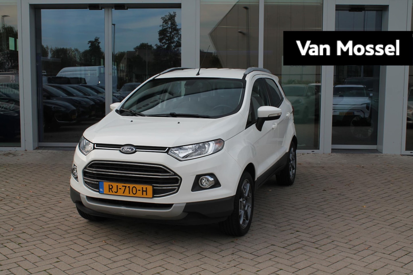 Ford EcoSport - 1.0 EcoBoost Titanium | Cruise Control | Stoelverwarming | Voorruit verwarming | Camera | - AutoWereld.nl