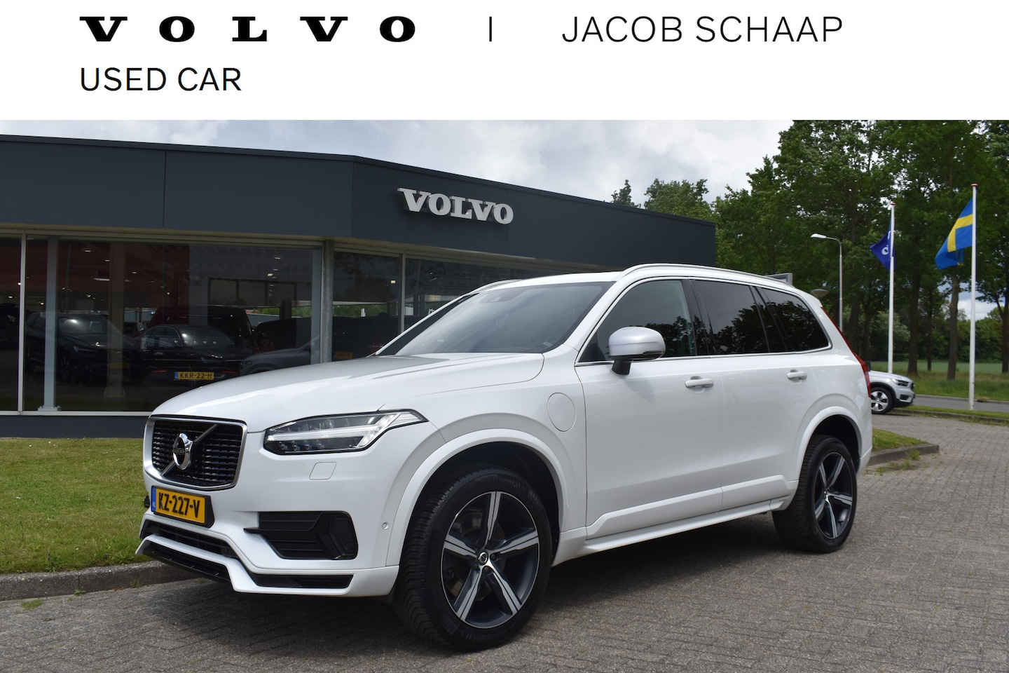 Volvo XC90 - T8 407PK AWD R-Design | Trekhaak | Luchtvering | HUD | BLIS | Carplay | B&W - AutoWereld.nl