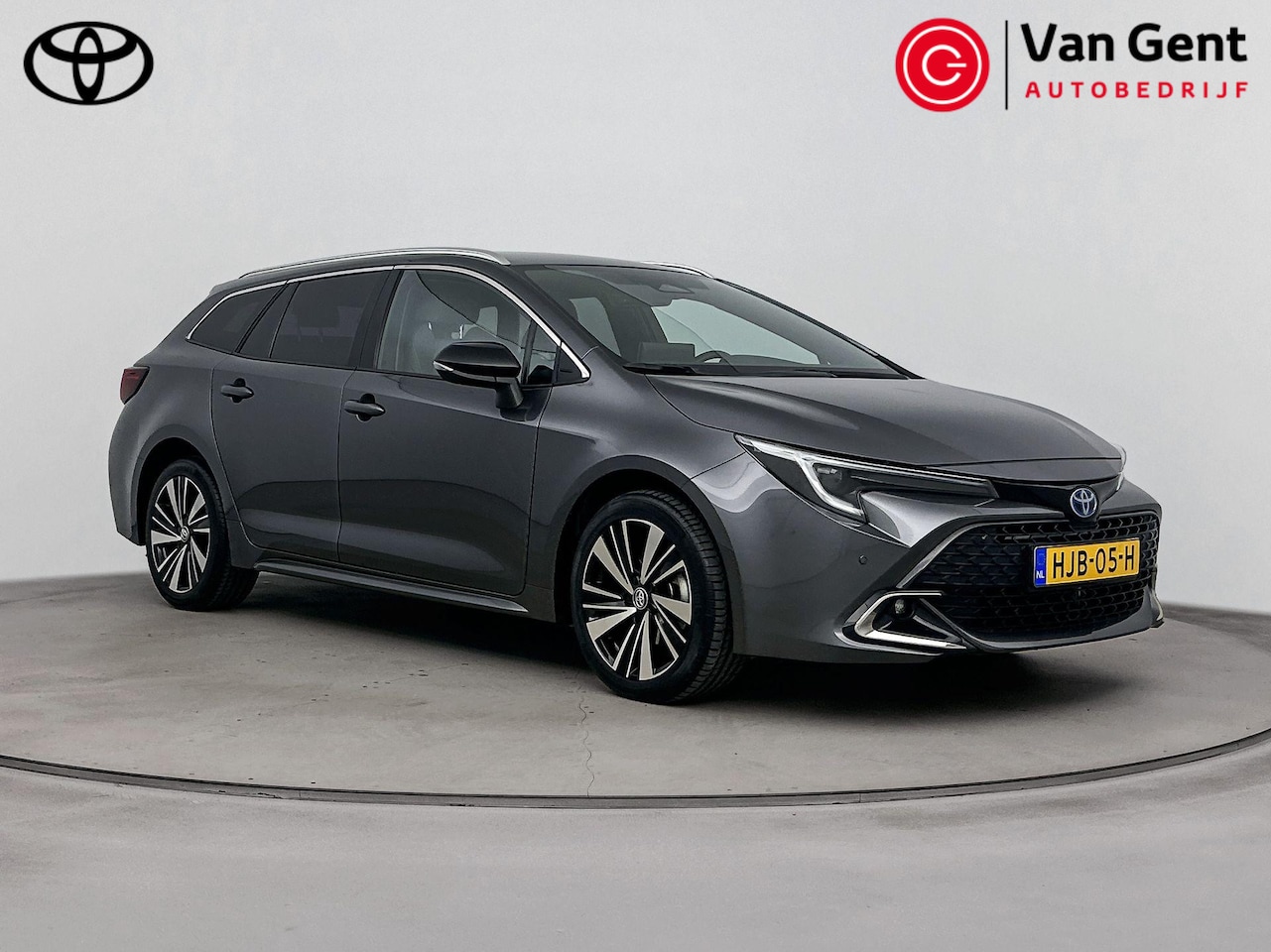 Toyota Corolla Touring Sports - Hybrid 140 Dynamic | Apple Carplay / Android Auto | Stoelverwarming | Parkeersensoren voor - AutoWereld.nl