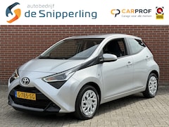 Toyota Aygo - 1.0 VVT-i x-play AUTOMAAT CARPLAY CAMERA BLUETOOTH NL-AUTO