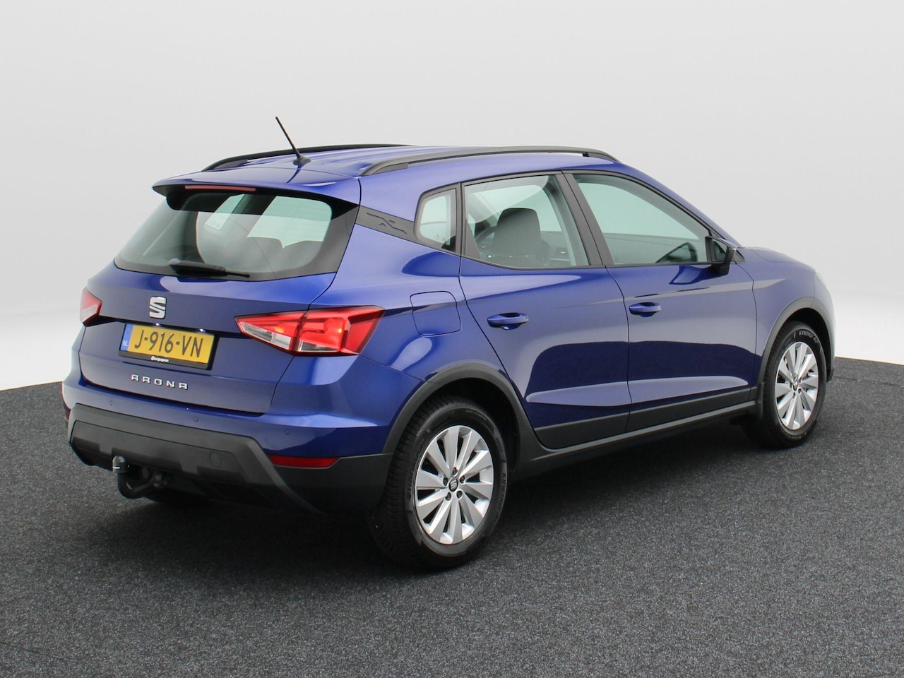 SEAT Arona - 1.0 TSi Xcellence | Cruise Control | Climatronic | Parkeersensoren | Bluetooth | 16 Inch | - AutoWereld.nl