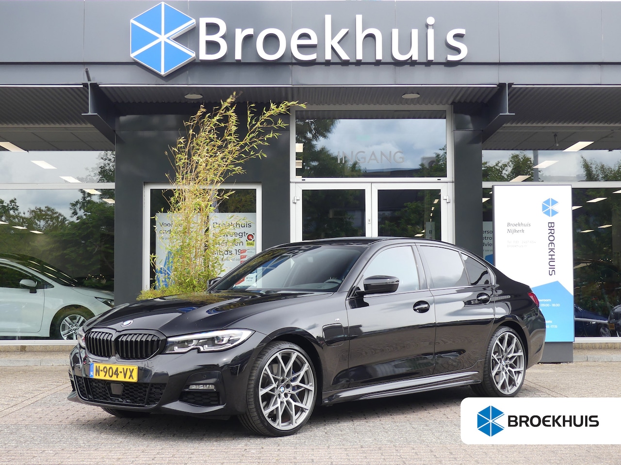 BMW 3-serie - 330e High Executive | M SPORT | TREKHAAK | ADAPTIVE CRUISE | CAMERA | DODEHOEKDETECTIE | P - AutoWereld.nl