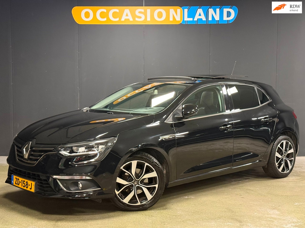 Renault Mégane - 1.3 TCe Bose|PANO|BOSE|HUD|KEYLESS|LED|DODEHOEK|CRUISE|STOELV|CAMERA|SFEER|BLUETOOTH|17INC - AutoWereld.nl
