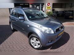 Daihatsu Terios - 1.5I-16V 2WD