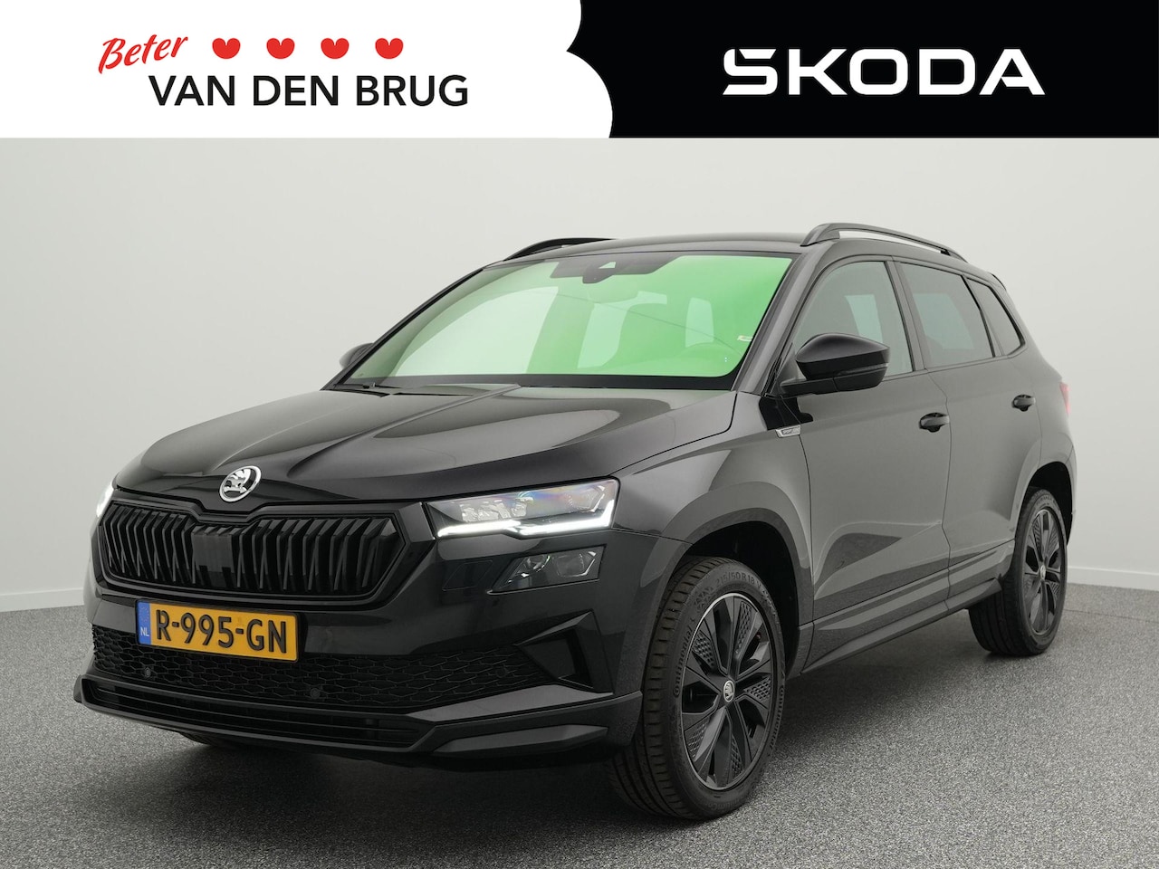 Skoda Karoq - 1.5 TSI 150pk AUTOMAAT Sportline Business | Trekhaak | Verwarmde voorruit | Elektr. achter - AutoWereld.nl