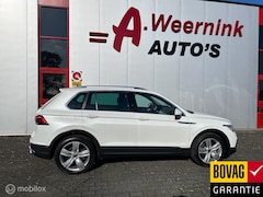 Volkswagen Tiguan - 1.5 TSI Elegance Camera Trekhaak wegklapbaar Elec. a. klep