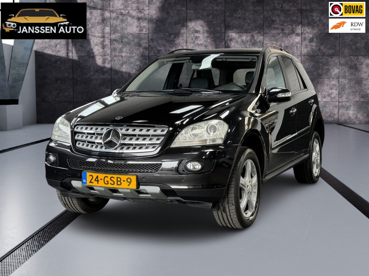 Mercedes-Benz M-klasse - 350 | Leder/Alcantara | 19 Inch | Nette Auto - AutoWereld.nl