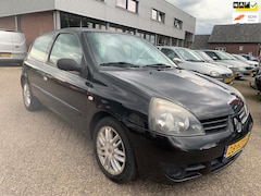 Renault Clio - 1.2 Campus Accès 2009 € 1950.- 1 JR. APK ZO MEE
