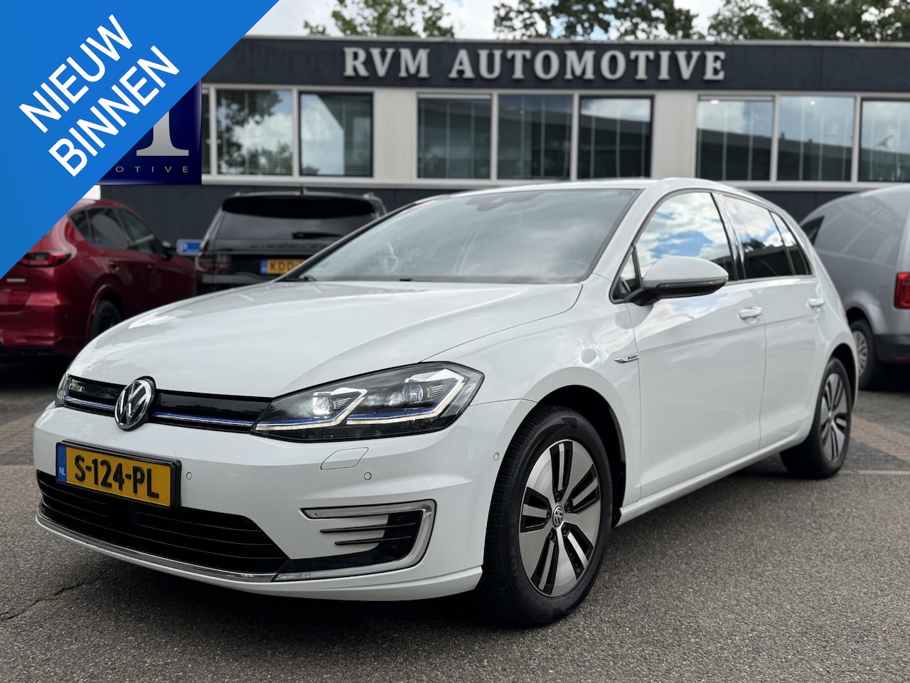 Volkswagen e-Golf - E-DITION SOH 100% | DIGIT. DASHB. | STOEL, VOORRUIT VERW. | ONDERHOUD HIST. | CAMERA - AutoWereld.nl