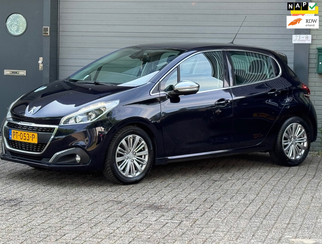 Peugeot 208 - 1.6 BlueHDi Blue Lease Executive 1.6 BlueHDi Blue Lease Executive - AutoWereld.nl