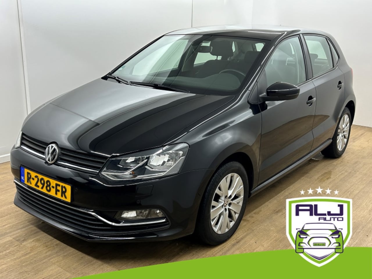 Volkswagen Polo - Occasion 1.2 TSI Highline | Zwart | Tweedehands Volkswagen Polo | Airco | Stoelverwarming - AutoWereld.nl