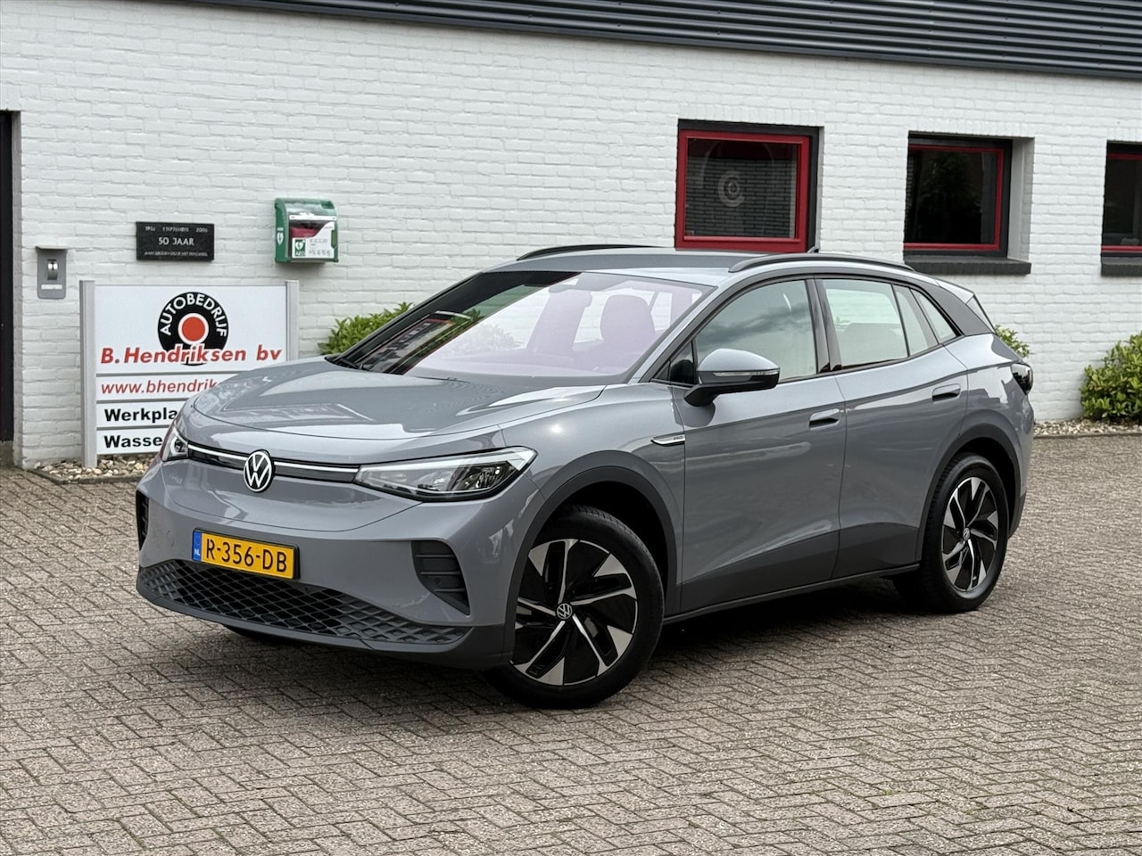 Volkswagen ID.4 - 77kWh 204pk Pro/ SOH 97.14/ Elektrische trekhaak/ Stuur + Stoel verwarming/ Comfort pakket - AutoWereld.nl