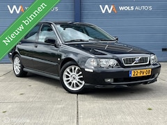 Volvo S40 - 2.0 T Europa / LEDER / APK 03-2027 / CRUISE