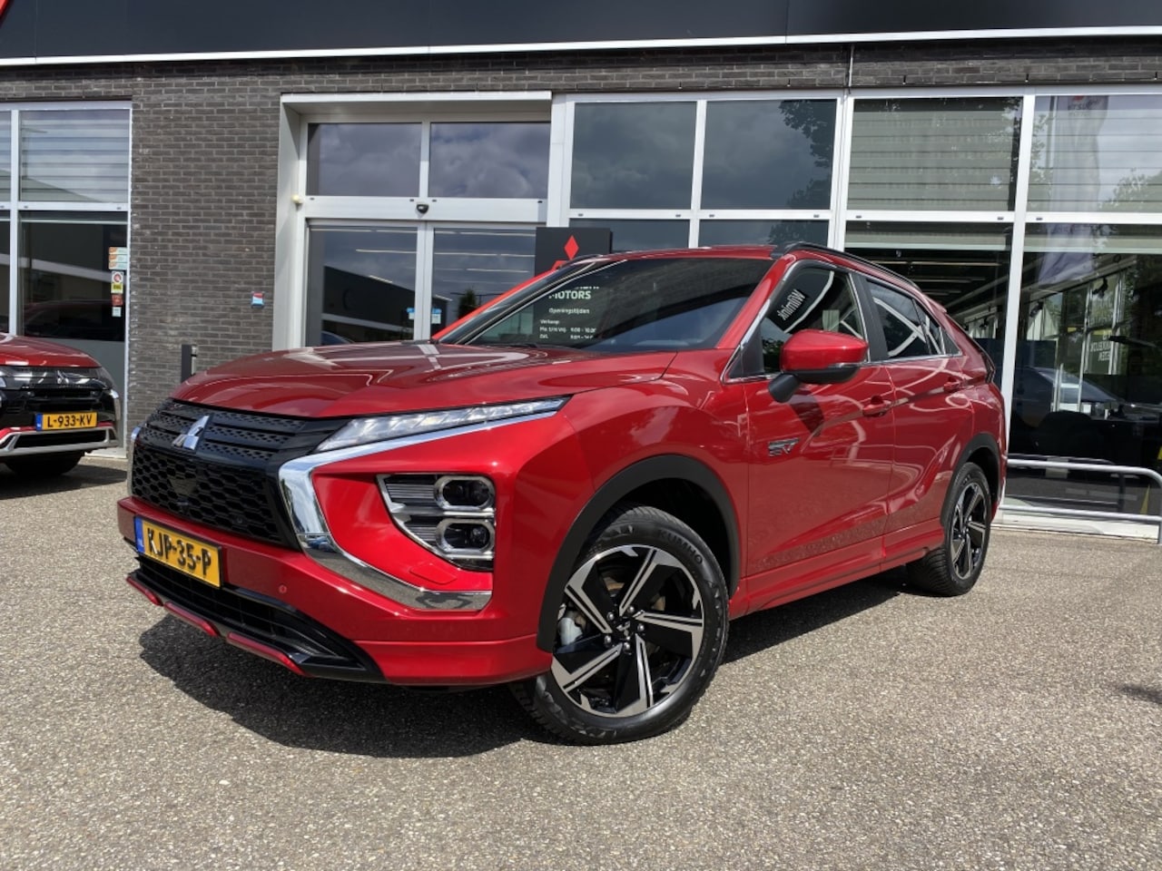 Mitsubishi Eclipse Cross - 2.4 PHEV Executive 2.4 PHEV Executive - AutoWereld.nl
