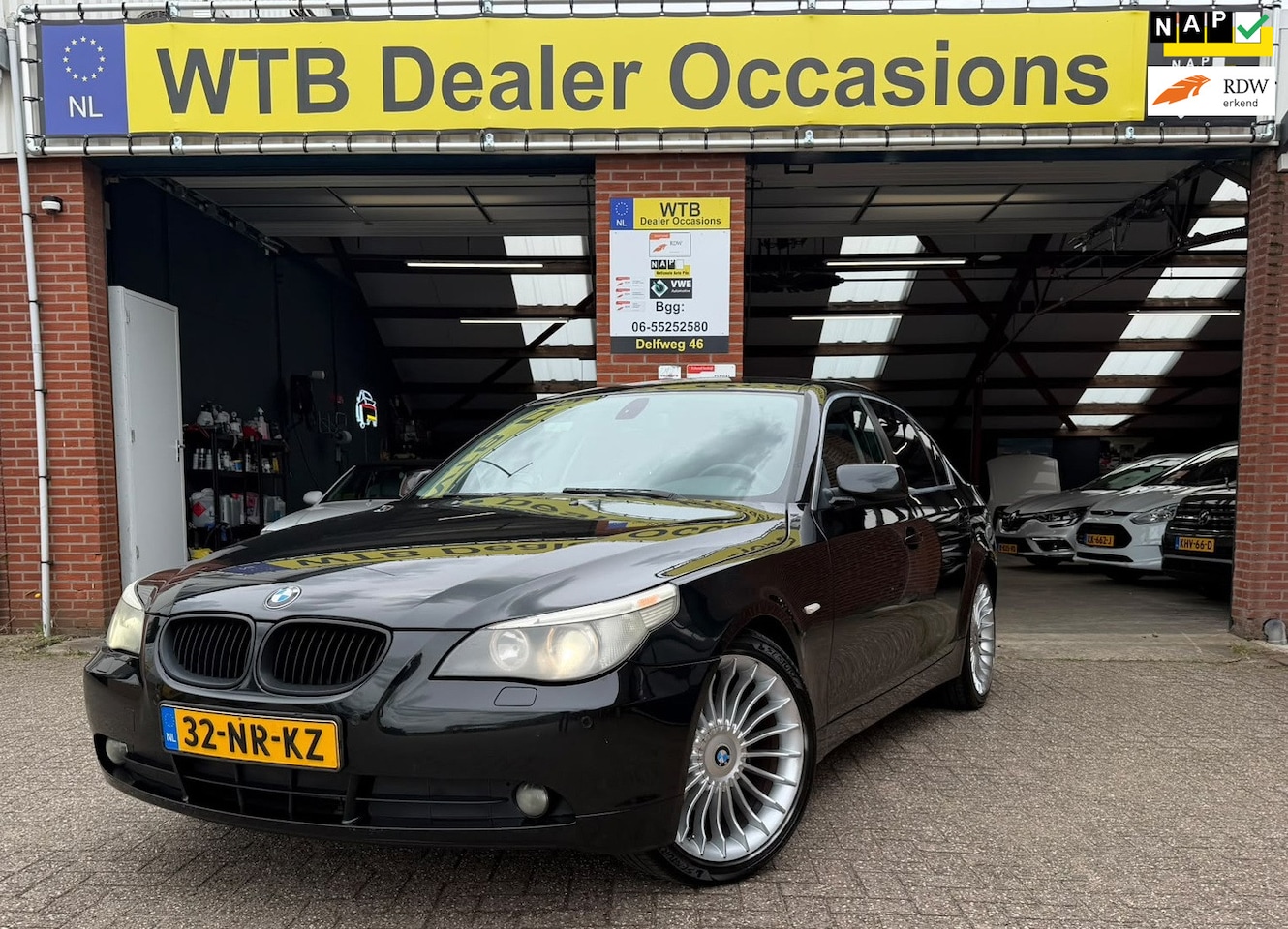 BMW 5-serie - 520i Executive 520i Executive, in super staat, Dealer onderh. - AutoWereld.nl