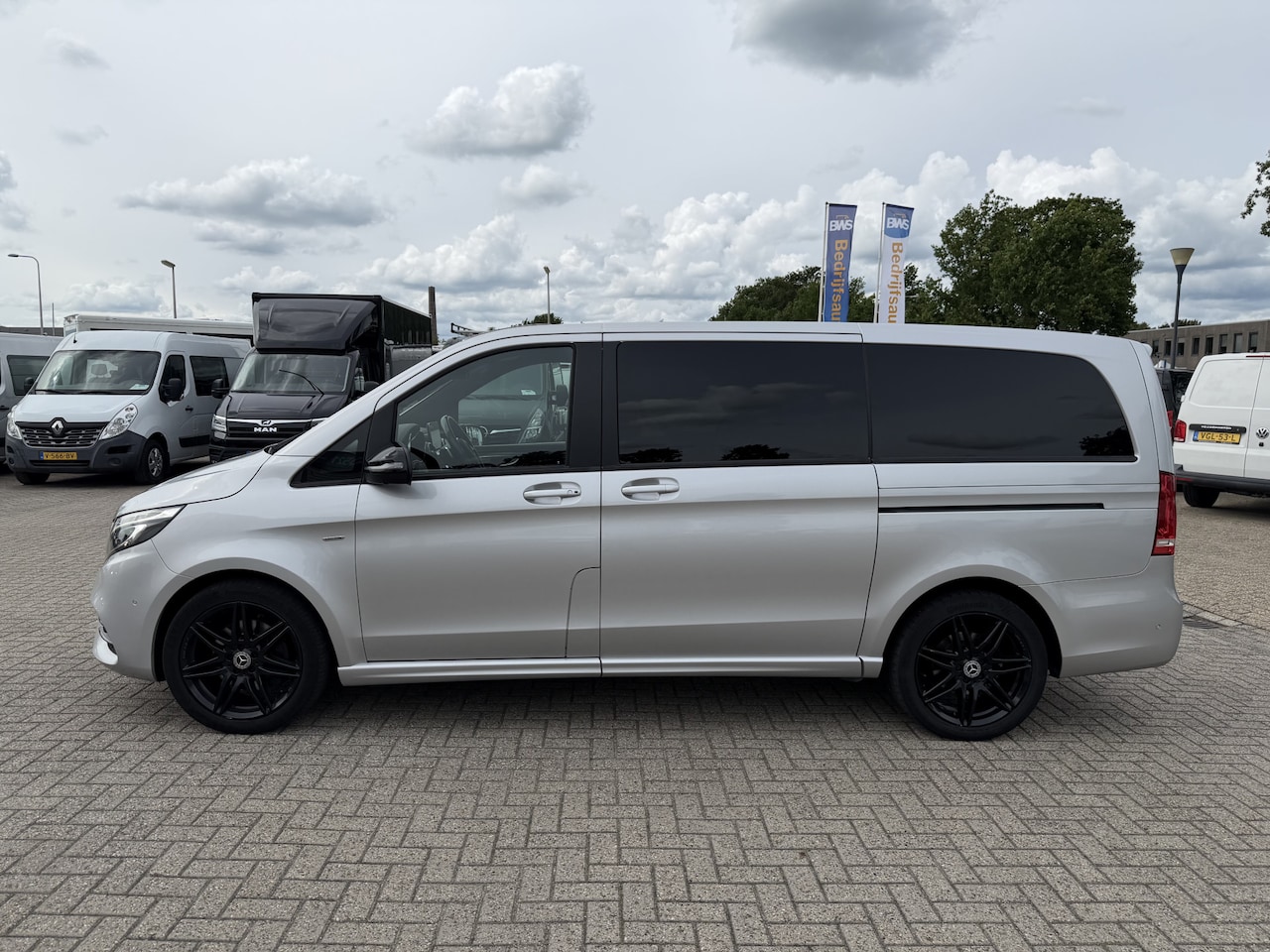 Mercedes-Benz V-klasse - 250d Lang L2H1 DC 5 persoons Edition / vaste prijs rijklaar € 36.950 ex btw / lease vanaf - AutoWereld.nl