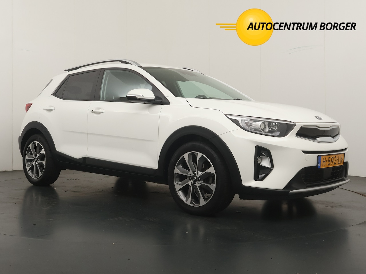 Kia Stonic - 1.0 T-GDi Automaat DynamicPlusLine 17"LM /Clima/Navigatie/Camera - AutoWereld.nl