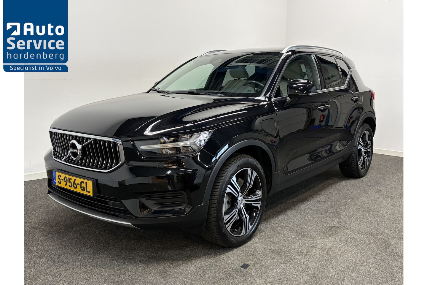 Volvo XC40 - 1.5 HYBR T4 Recharge Inscription Trekhaak 1800kg/ Camera/ Adapt.Cruise/ DAB - AutoWereld.nl