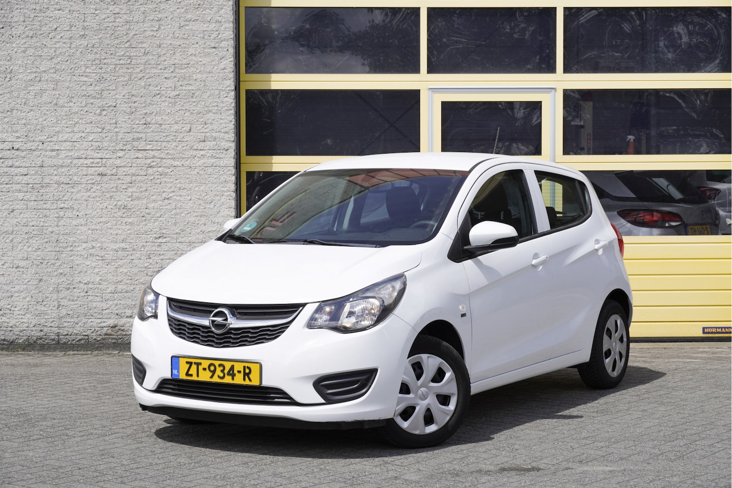 Opel Karl - 1.0 ecoFLEX 5drs 120 Jaar Edition BJ2019 Airco | Audio installatie | Cruise control | Stuu - AutoWereld.nl