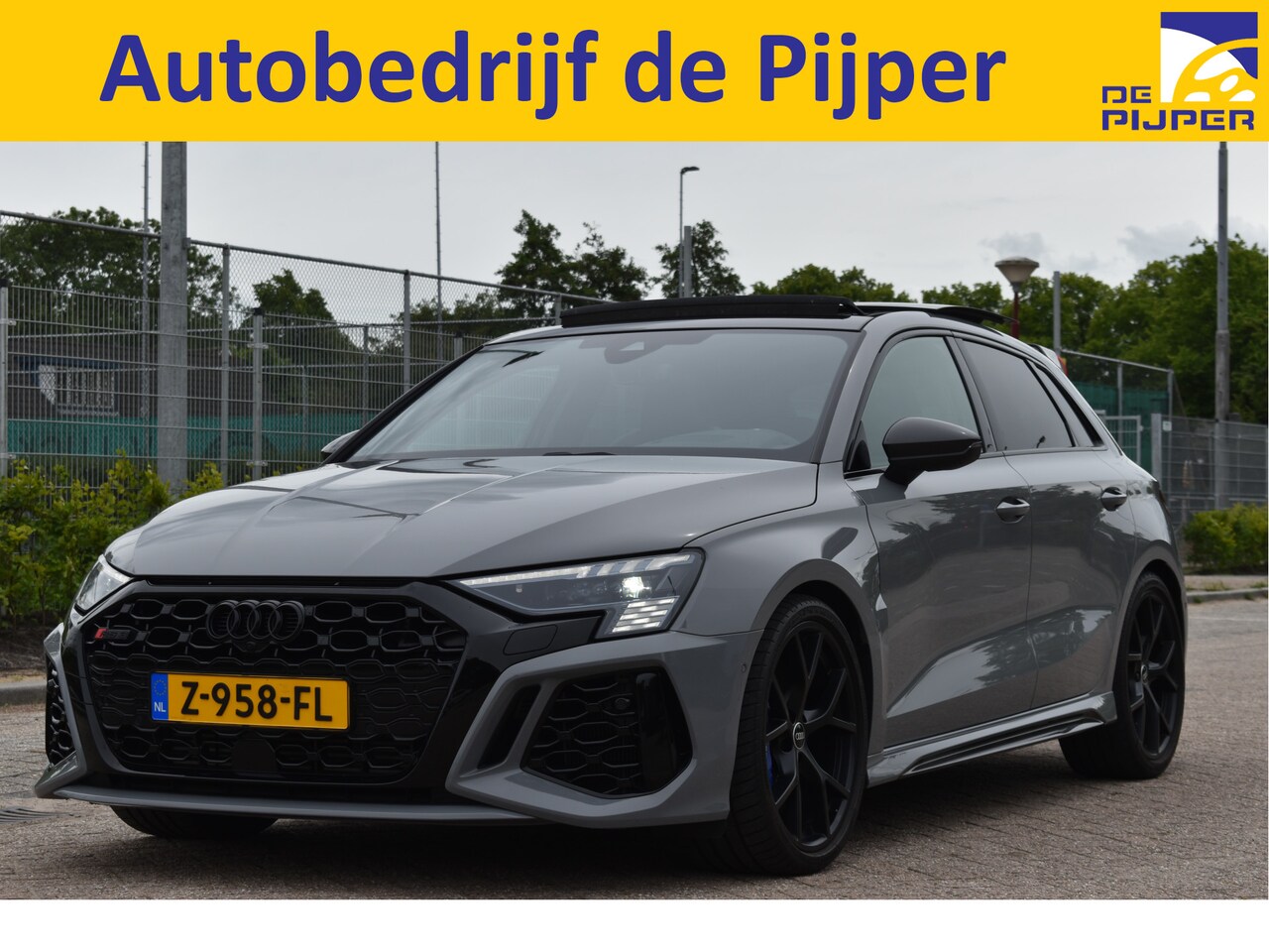 Audi A3 Sportback - 2.5 TFSI RS 3 quattro 400 PK RS-Dynamic | Vol | B&O | Keyless | HUD | Keramisch | Massages - AutoWereld.nl