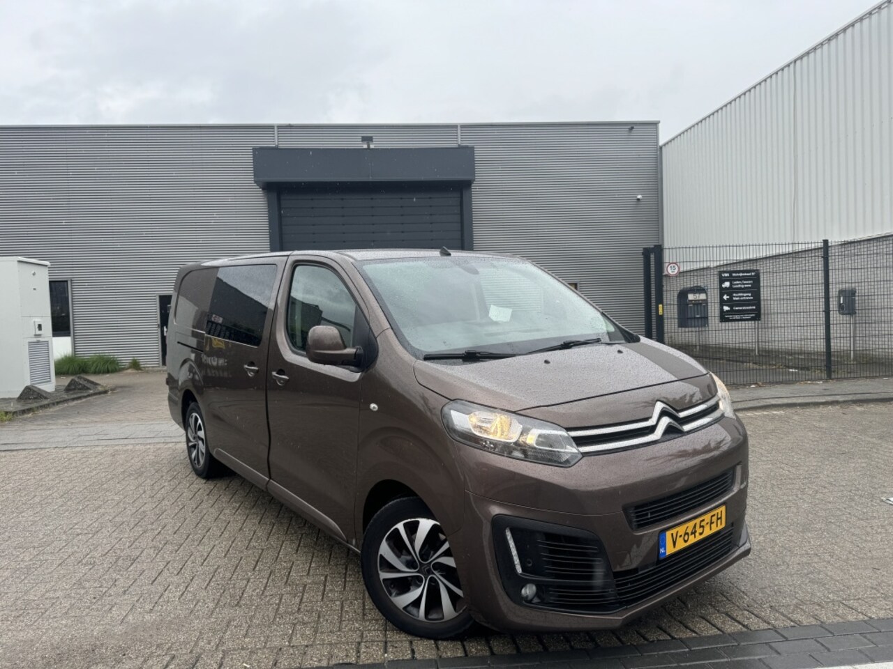 Citroën Jumpy - 2.0 HDI L2 DBL 6BAK Dodehoek 360CAM CLIMA FULL - AutoWereld.nl