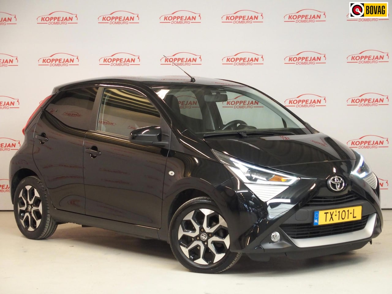 Toyota Aygo - 1.0 VVT-i x-joy NL auto, Carplay, klimaatcontrole, - AutoWereld.nl