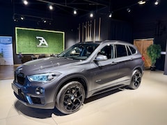 BMW X1 - sDrive18i Advantage Aut Navi|Carplay|Xenon|PDC Grijs