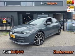 Volkswagen Golf - 1.5 eTSI Oranje Edition | Met o.a. achteruitrijcamera, AppleCarPlay/AndroidAuto, panoramad